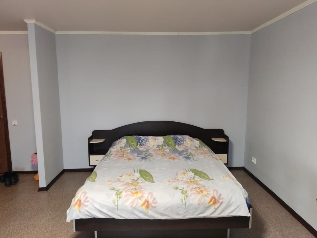 Проспект Миру 35 Apartment Кривой Рог Екстериор снимка